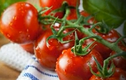 Video: Kỳ tích khi chà 3 quả cà chua chín lên mặt mỗi tuần