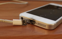 Video: 4 tác hại không ngờ khi dùng sạc cáp iPhone nhái