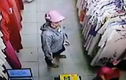 Nữ đạo chích vào shop trộm điện thoại giấu vào cạp quần