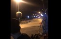 Video: Hai quái xế lao xe vào nhau tóe lửa trên đường