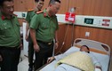 Đại úy công an bị đâm khi ngăn chặn vụ đánh ghen ở Hà Nội