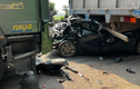 Vụ tai nạn ô tô lọt giữa gầm xe tải, 1 người tử vong