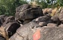 Bí ẩn những tảng đá phát ra tiếng chuông chùa ở Phụng Hoàng Sơn 