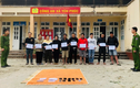 Bắt quả tang 10 đối tượng đánh bạc dưới hình thức đánh liêng