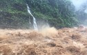 Kinh hãi cảnh dòng nước lũ cuồn cuộn càn quét Lai Châu