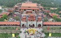 Ảnh: Hàng vạn người đến khai hội chùa Ba Vàng