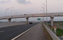 Quảng Ninh: Điều tra, xử lý việc ném đá xe ô tô cao tốc Hạ Long – Hải Phòng