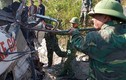Xe chở đoàn từ thiện đâm vách núi ở Nghệ An, 2 người tử vong