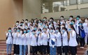 Hình ảnh chạm trái tim 267 sinh viên y Hải Dương chi viện Bắc Giang, Bắc Ninh