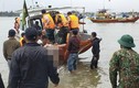 Chìm ca nô 15 người chết ở biển Cửa Đại: Ai bồi thường các nạn nhân?