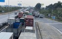 Tái diễn ùn tắc Quốc lộ 5 do sửa chữa mặt đường cầu Phú Lương
