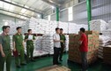 Đột kích xưởng sản xuất bột nêm, dầu ăn, mì chính giả