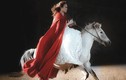 Mỹ Tâm hóa công chúa, cưỡi ngựa quay MV "khủng"