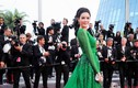 Lý Nhã Kỳ diện váy xanh quyến rũ tại Cannes
