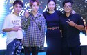 Hồ Ngọc Hà xinh đẹp trong tiệc mừng thành công liveshow