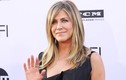 Vừa ly hôn chồng, Jennifer Aniston đã được 2 người cầu hôn