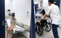 Han Sara bị trật chân nhập viện, phải ngồi xe lăn