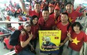 Phương Thanh, Lý Hùng mặc áo cờ đỏ sao vàng sang Philippines ủng hộ U22 Việt Nam