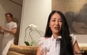 Hồng Nhung bối rối vì lộ mặt bạn trai ngoại quốc khi livestream