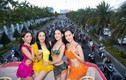 Thí sinh Miss World Vietnam 2022 khoe body “căng đét” diễu hành trên phố