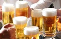 Bác sĩ mách cách làm giảm độc hại của rượu bia