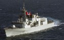Máy bay Nga quấy rối tàu chiến Canada tập trận Biển Đen