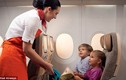 Chiều "Thượng đế", hàng không nhận chăm trẻ miễn phí trên máy bay