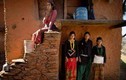 Những chu kỳ kinh nguyệt đầy tủi nhục của phụ nữ Nepal