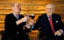 Cặp song sinh 103 tuổi sống thọ nhờ... cả đời 'kiêng' phụ nữ 