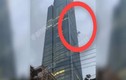 TQ: Lẻn lên tầng 66 tòa nhà nhảy dù xuống đất, lãnh hậu quả thảm khốc