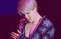 Mốt mặc áo phanh ngực của mỹ nam Hàn khiến fan nữ "bấn loạn"
