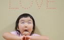 Muôn kiểu “làm xấu” của cô bé Nhật Bản đốn tim dân mạng