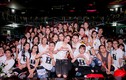Phạm Hương tươi tắn bên 500 fans giữa "tâm bão" The Face