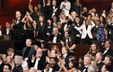 Sao Hollywood phản ứng lạ khi La La Land bị xướng nhầm giải Oscar