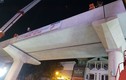 Video: Lắp xong dầm khủng 150 tấn, đường sắt Nhổn - Ga HN hợp long