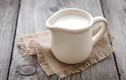 Não bò ngày càng teo nhỏ, uống sữa bò có nguy hiểm không?