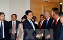 Thủ tướng Nguyễn Tấn Dũng dự tọa đàm với các doanh nghiệp Singapore