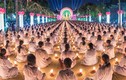 Phật tử Việt Nam trong loạt ảnh ấn tượng về tôn giáo