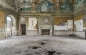 Ám ảnh quang cảnh bên trong các tòa nhà bỏ hoang ở Italy