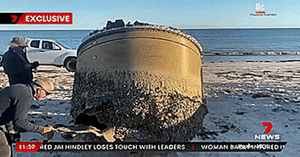 Vật thể bí ẩn dạt vào bờ biển, chính quyền Úc bối rối