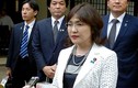 Trang sức ngọc trai đẹp của nữ Bộ trưởng quốc phòng Nhật 
