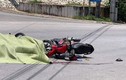 Hai xe máy tông trực diện khiến 3 người thương vong