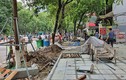 Ai chịu trách nhiệm vụ lát đá vỉa hè nhanh hỏng ở Hà Nội?