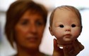 “Búp bê tái sinh” cho những ông bố bà mẹ vô sinh, mất con