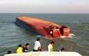 Tàu 2.000 tấn chìm trên sông Soài Rạp, 5 người mất tích