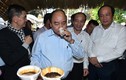 Thủ tướng thưởng thức cà phê tại Đắk Lắk 