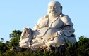 Lặng ngắm tượng Phật Di Lặc trên đỉnh núi Cấm huyền bí