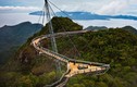 Nghẹt thở với cây cầu lơ lửng giữa trời mây ở Malaysia