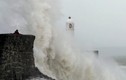 Kinh hoàng sóng tử thần, cao 6m trong siêu bão Haiyan