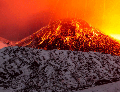 Kinh hoàng núi lửa lớn nhất châu Âu phun trào
